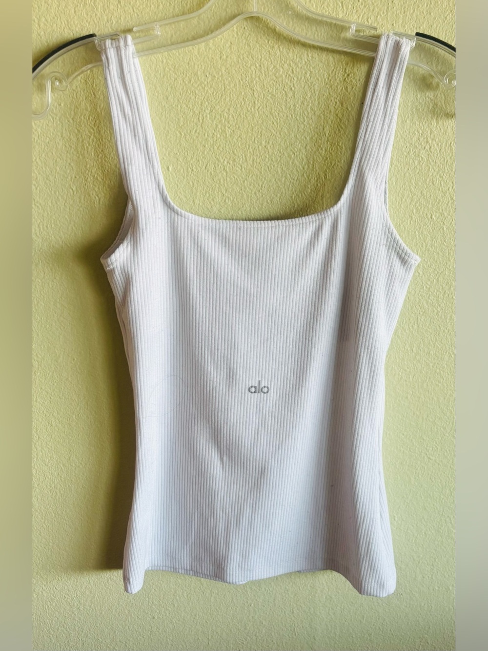 Alo Yoga Ribbed White Minimalist Tank Size: Small
